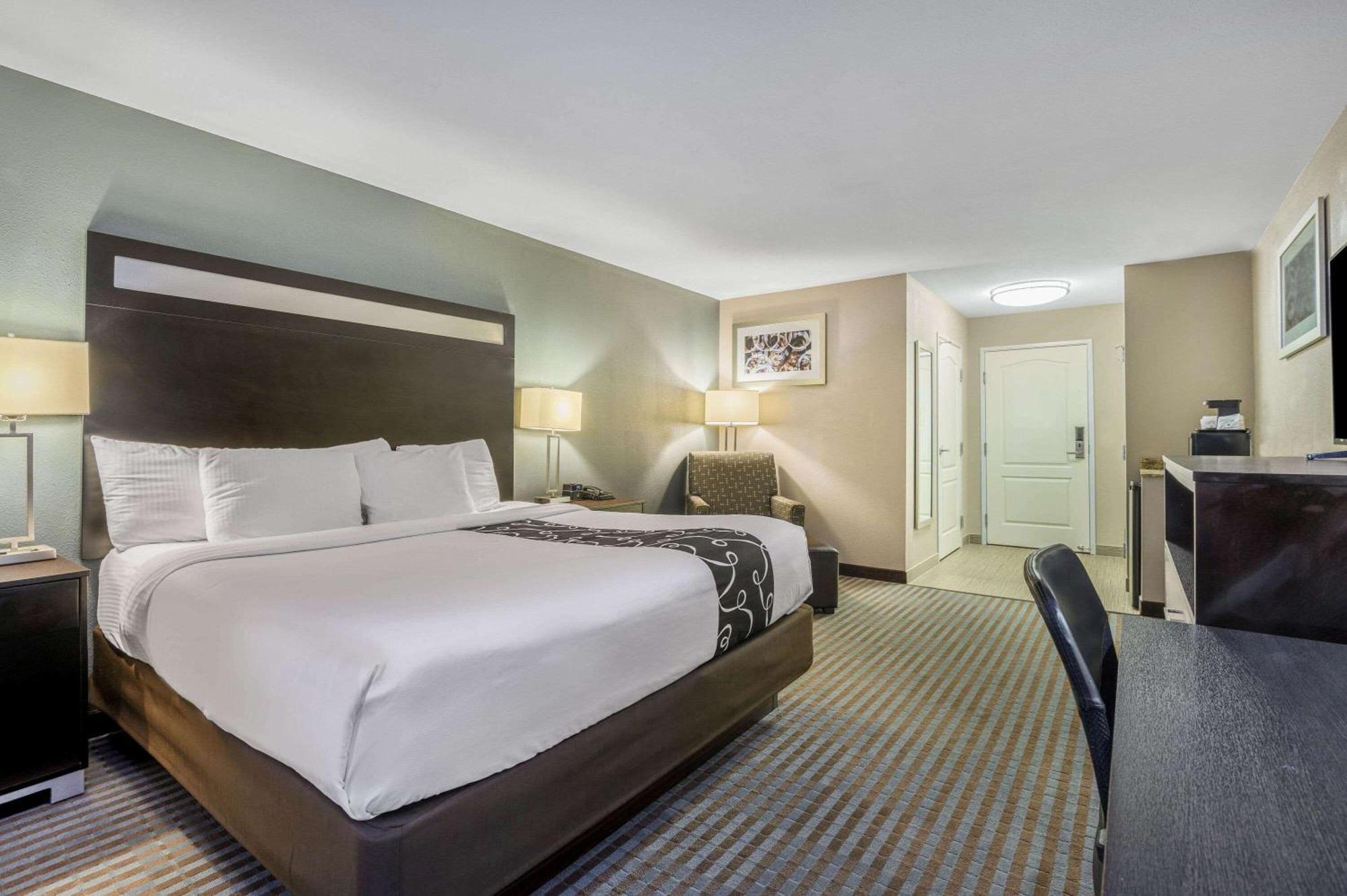 La Quinta Inn & Suites Casino And Bar By Wyndham Glendive Kamer foto