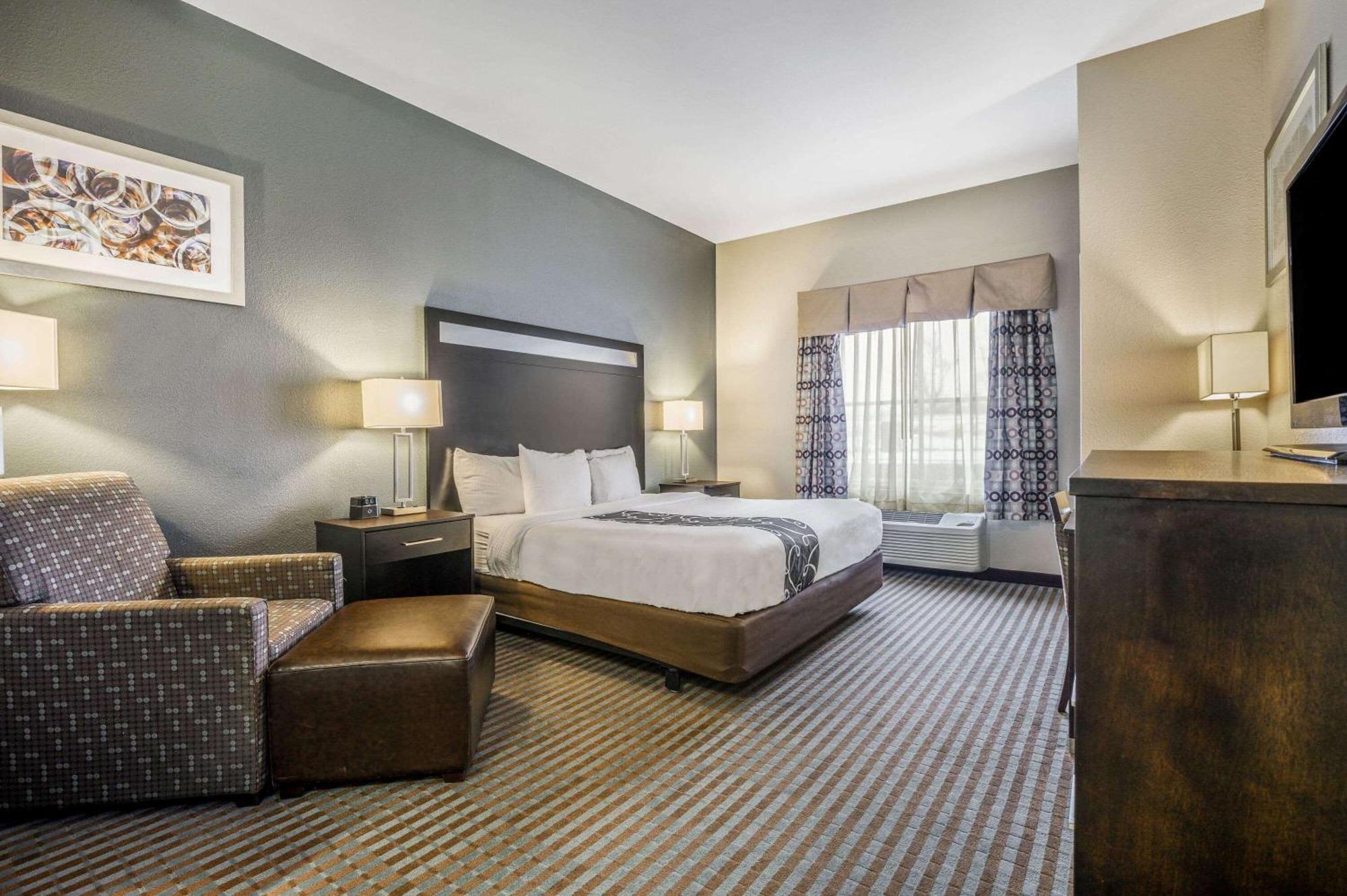 La Quinta Inn & Suites Casino And Bar By Wyndham Glendive Kamer foto